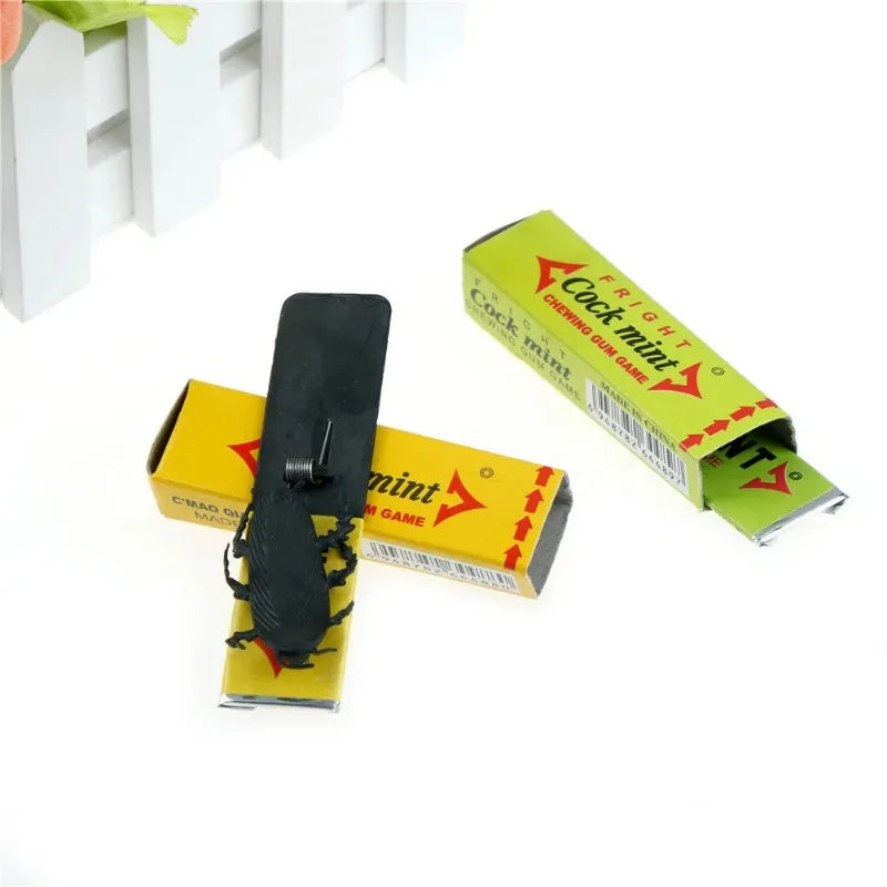 2PCS Joke Chewing Gum Shocking Toy Prank Trick Gag Cockroach Gum Farce  Gifts for Boyfriend Novelty