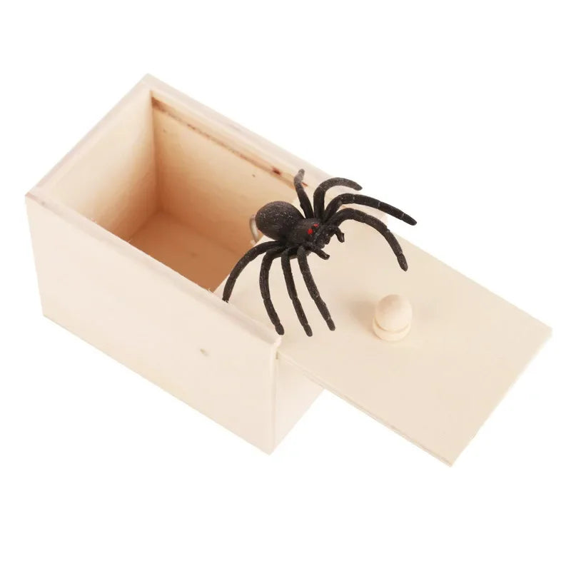 Joke Prank Spider Prop Small Wooden Box Halloween Prank Small Bug Box Horror Scary Prop Spider Box Trick Friend Office Toys Gits