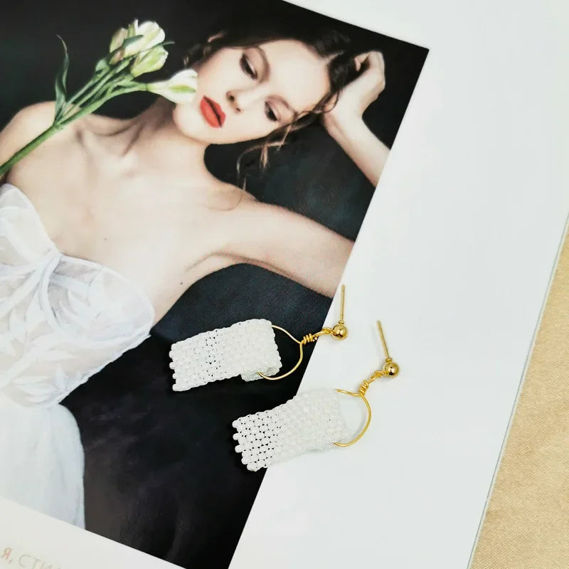 1pair Funny Toilet Paper Simulated Pearl Drop Earrings Creative Roll Paper Towel Statement Earrings Woman Personality Jewelry