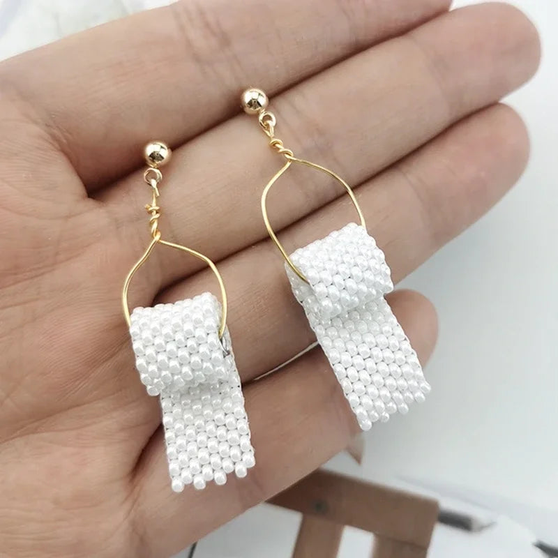 1pair Funny Toilet Paper Simulated Pearl Drop Earrings Creative Roll Paper Towel Statement Earrings Woman Personality Jewelry