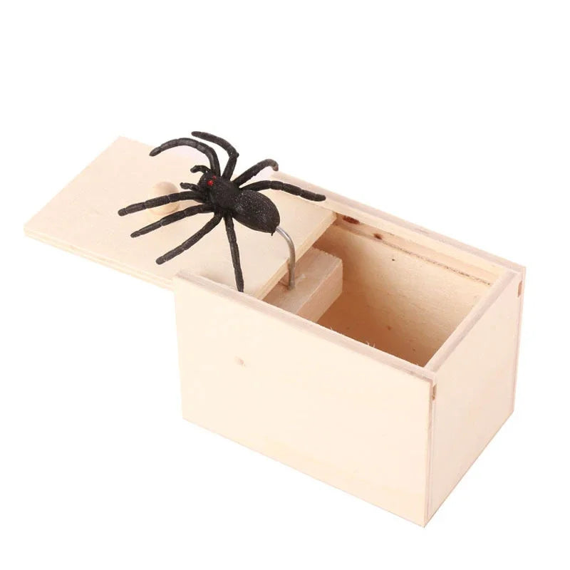 Joke Prank Spider Prop Small Wooden Box Halloween Prank Small Bug Box Horror Scary Prop Spider Box Trick Friend Office Toys Gits