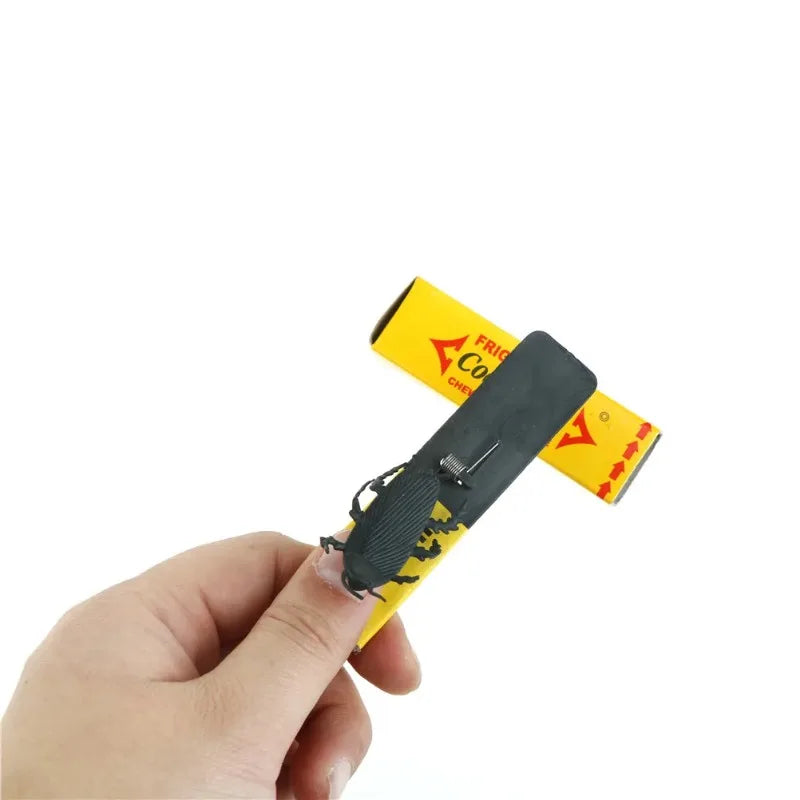 2PCS Joke Chewing Gum Shocking Toy Prank Trick Gag Cockroach Gum Farce  Gifts for Boyfriend Novelty