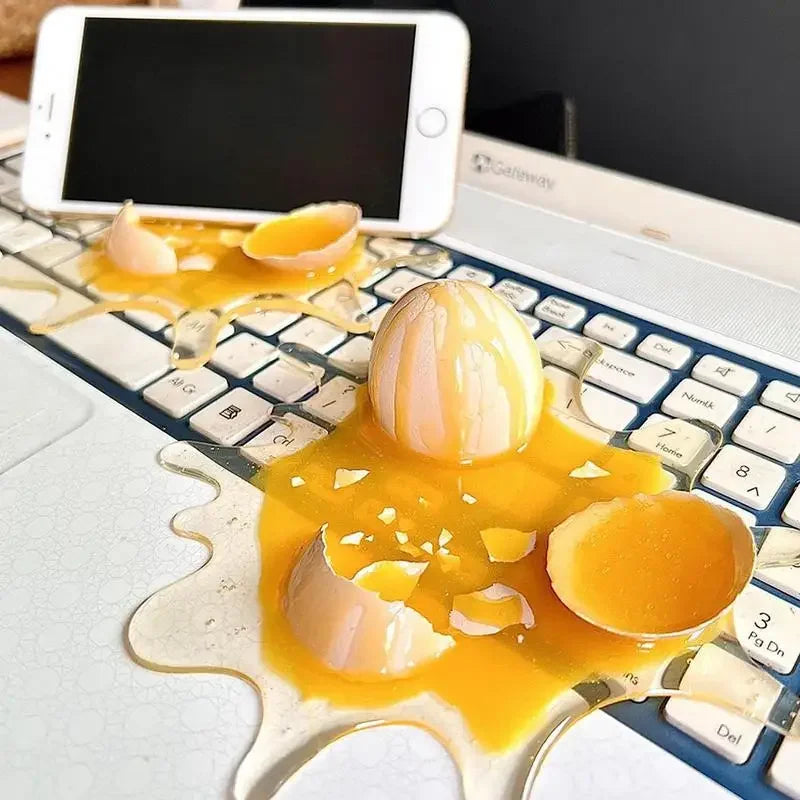 Broken Egg Phone Holder Creative Desk Phone Holder Funny Ugly Egg Prank Phone Stand Decoration Funny Spoof Mobile Holder