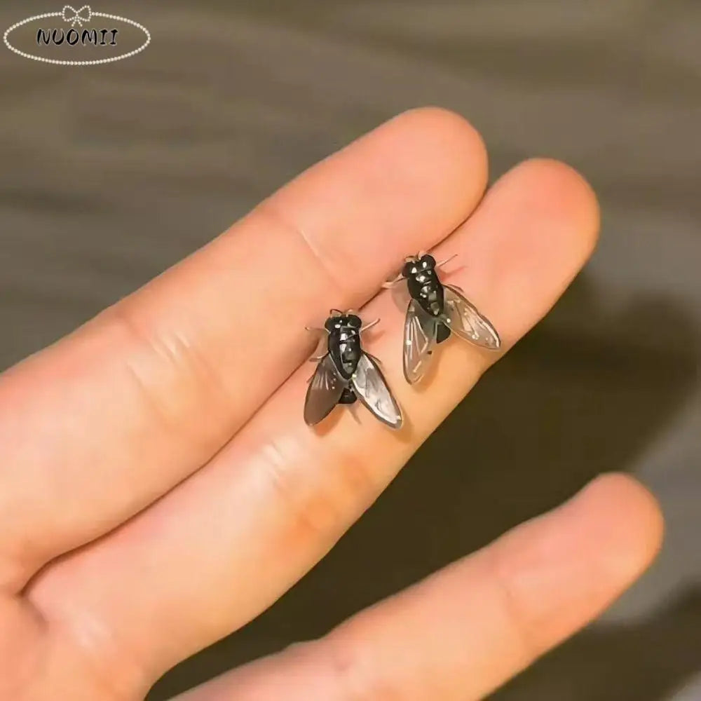 Fashion Creative Flies Studs Earrings Prank Simulation Mini Fly Earrings Realistic Funny Mosquito Ear Stud Popular Accessories