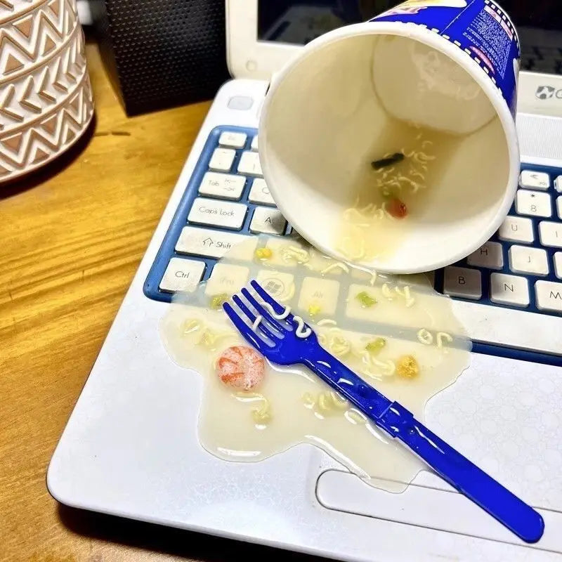 Broken Egg Phone Holder Creative Desk Phone Holder Funny Ugly Egg Prank Phone Stand Decoration Funny Spoof Mobile Holder